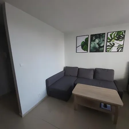 Apartment Z Ogrodem